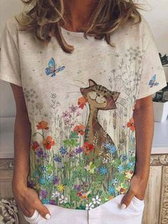 Floral Cat, Butterfly Painting, Holiday Weekend, Cat Print, Butterfly Print, Tshirts Online, Shirt Online, Printed Shorts, Casual Tops