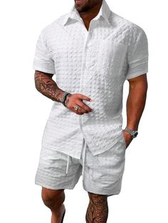 Very good quality and the design fits more standard sizes in Latin America. Size M. Height 1.82m. 97 kg All White Party Outfits, White Party Outfit, Short Blanc, 2 Piece Short Set, All White Party, Drawstring Waist Shorts, Shirt And Shorts, Shorts Casual, Co Ords