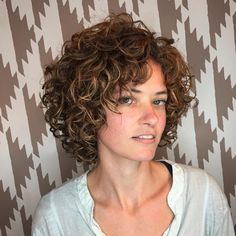 Short Curly Cuts, Long Bobs, Curly Hair Photos, Cute Curly Hairstyles, Short Curly Haircuts, Short Curly Bob, Haircuts For Curly Hair, Curly Hair With Bangs, Curly Bob Hairstyles