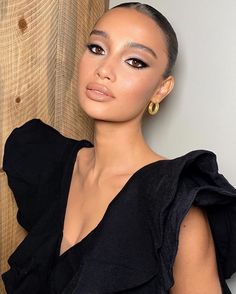 Natural Makeup Ideas, Kelsey Merritt, Patrick Ta, Glam Makeup Look, Makeup Eye Looks, Face Lift, Celebrity Makeup, Makeup Eyeliner, Glam Makeup