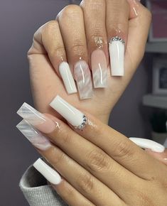 Off White Acrylic Nails With Design, Latina Nail Designs White, White Acrylic Nails Coffin, Birthday Nail Designs, Paris Nails, Birthday Nail, Bridesmaids Nails, Lace Designs