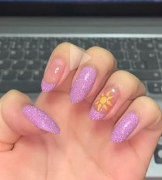 Cinderella Nails Designs Simple, Nail Ideas Disney Simple, Purple Nail Designs For Summer, Disney Princess Nails Simple, Repunzal Nail Ideas, Disney Rapunzel Nails, Repunzle Themed Nails, Rapunzel Nails Ideas