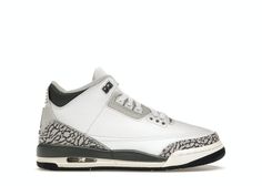 Hide And Seek Jordan 3, Jordan 3 Hide N Seek, Jordans 3, Jordan 3 Retro, Shoes To Get For School, Back To School Shoes, Pretty Sneakers, Air Jordan 3 Retro, Shoe Wishlist