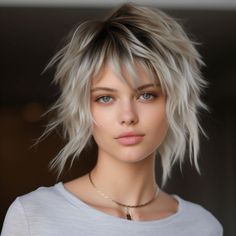 27 Cute Wolf Haircut Ideas for Short Hair Haircut Ideas For Short Hair, Cute Wolf, Wolf Haircut, Funky Short Hair, Grey Hair Inspiration, Ideas For Short Hair, Short Shag Hairstyles