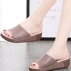 Product information: Toe holder shape: Fish Mouth Color: Z800 beige, Z800 cameo Brown, Z800 Gray Shoe Upper material: two-layer cowhide (except cow suede) Size: 35,36,37,38,39,40,41 Style: Lady Size: Packing list: Slippers *1Pair Brown Open Toe Platform Slippers With Cushioned Footbed, Brown Open Toe Platform Slippers With Removable Insole, Beige Leather Slip-on Sandals, Beige Leather Slip-on Platform Slippers, Brown Open Toe Platform Slippers With Leather Footbed, Beige Open Toe Slip-on Mules, Beige Leather Platform Slippers With Round Toe, Beige Slip-on Open Toe Mules, Beige Open Toe Leather Slippers