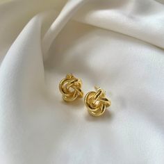 925 Sterling Silver;18K Gold Plated;Nickel-free & Hypoallergenic. Gold Knot Earrings, Knot Studs, Knot Earrings, Stunning Earrings, Steel Jewelry, Stainless Steel Jewelry, Jewelry Pieces, Everyday Fashion, Gold Earrings