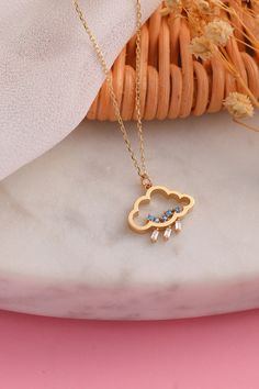 14K Gold Cloudy Necklace, Minimalist Cloudy Pendant, 14K Solid Gold Celestial Necklace, Handmade Celestial Necklace, Summer Jewelry, Summer Jewelry, 14K Gold Chain Necklace, Birthday Gift, Christmas Gift, Solid Gold Necklace, Valentine's Day Gift "Material: SOLİD GOLD (No Gold Filled Or No Gold Plated)" "KARAT: 14K (585) "Pendant Length: 13,5 MM "Pendant Width: 14,8 MM "Available Gold Color: (Yellow Gold, White Gold, Rose Gold) "The certificate will be sent with the product. *Cloud Necklace Mean Rain Necklace, Necklace Meaning, Tiny Pendant Necklace, Watermelon Necklace, خواتم خطوبة, Cloud Necklace, Mother Days Gift, Mother Days, Pretty Jewelry Necklaces