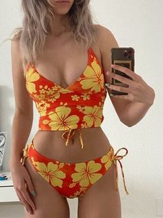 Coconut Girl Outfits, Swimsuit Inspo, Outfits To Copy, Swimsuits Outfits, Cute Bathing Suits, Coconut Girl, Summer Bikinis, Cute Swimsuits, Cute Bikinis