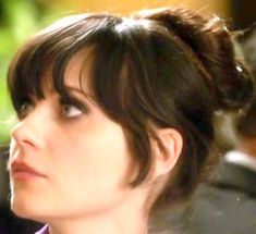 Zoe Deschanel Hair, Retro Updo, Stacked Bob Hairstyles, High Bun, Super Hair, كريستيانو رونالدو, Zooey Deschanel, Dream Hair