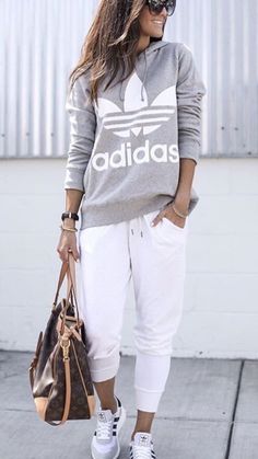 Looks Adidas, Star Shoe, Look Adidas, Joggers Outfit, Mode Casual, Shoe Lace, Looks Chic