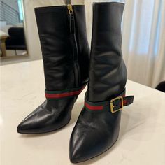 Preowned Black Gucci Ankle Boots In Size 37 Gucci Ankle Boots, Shoes Gucci, Gucci Black, Gucci Shoes, Black Leather Boots, Boots Booties, Leather Boots, Bootie Boots, Ankle Boots