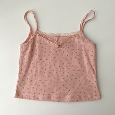 SPECIFICATIONSTops Type: CamisStyle: CasualPattern Type: SolidOrigin: CN(Origin)Material: AcrylicItem Type: TopsGender: WOMENFabric Type: KnittedDecoration: LaceClothing Length: ShortBrand Name: ZOKIAge: Ages 18-35 Years Old Lace Bustier Top, Cute Tops For Women, Tøp Aesthetic, Womens Summer Shorts, Lace Outfit, Womens Cami, Womens Tops Summer, Print Crop Tops, Solid Clothes