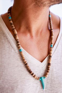 Shipping from Ibiza / Spain Have a piece of Ibiza and feel the island vibe. S H I P P I N G ∙ T I M E Europe: 1-2 weeks USA: 2-3 weeks Canada: 2-4 weeks Australia - Currently no shipments to Australia due to Corona Long beaded coconut shell necklace with stone pendant. The necklace is 64 cm long (25 inches) and is breaded with coconut shell beads. The coconut shell It is very strong and lightweight. For More Tassel Necklace Click Here: https://www.etsy.com/shop/HagarTalmor?section_id=18541005 Vi Bohemian Men, Necklace With Stone, Mens Leather Necklace, Boys Necklace, Feather Pendant Necklace, Travel Necklace, Ibiza Spain, Wood Bead Necklace, Wooden Necklace