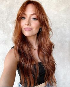 Sarah Beeston, Dark Ginger Hair, Light Red Hair, Red Hair Green Eyes, Red Era, Romantic Hairstyles, Hairstyles For Layered Hair