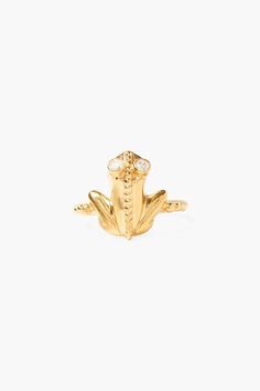 Gold ring featuring a detailed frog pendant with inlaid white diamond eyes. 18k gold plated sterling silver, .12ct white melee diamond. Handmade in Vietnam. Coqui Frog, Frog Pendant, Frog Ring, Frog Design, Diamond Eyes, Chan Luu, Toe Rings, Diamond Sizes, Ring Gold