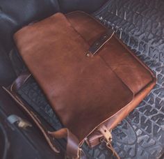 The Vintage Messenger Leather Laptop Bags, Vintage Leather Messenger Bag, Diy Messenger Bag, Leather Messenger Bags, Vintage Messenger Bag, Leather Messenger Bag Men, Edc Bag, Embroidered Handbag, Genuine Leather Handbags