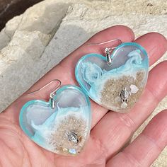 Unique Beach Style Drop Earrings, Unique Beach Drop Earrings, White Resin Earrings For The Beach, Resin Jewelry For Summer Gifts, Ocean Color Pendant Jewelry For Beach, Summer Gift Jewelry Made Of Resin, Summer Beach Resin Earrings, Blue Resin Earrings For Beach, Blue Resin Earrings For The Beach