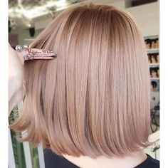 Rose Gold Hair Color, Gold Hair Color, Rose Gold Blonde, Kort Bob, Gold Hair Colors, Hair Color Rose Gold, Ash Hair Color