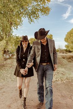 Men’s Western Cocktail Attire, Cocktail Country Attire, Mens Western Dress Attire, Western Sports Coat And Jeans Men, Suit Jacket With Jeans And Cowboy Boots Men, Prom Western Wear Guys, Cowboy Formal Wear Men Western Weddings, Country Chic Outfits Men, Western Semi Formal Attire Men