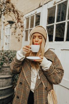 Mum Outfits, Oversized Pea Coat, Fall Coats, Fall Fashion Coats, College Wear, Closet Goals, Couture Week, Instagram Outfits, Fall Coat