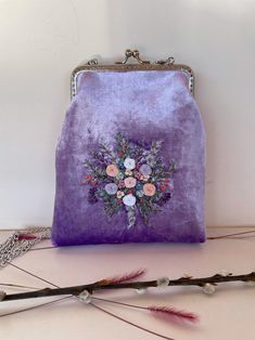 Classy Handbags Vintage Style Bag, Vintage Evening Bags, Romantic Gifts For Her, Embroidered Monogram, Velvet Headband, Vintage Purses, Embroidered Bag, Purple Silk