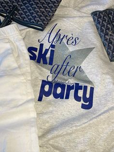 Buy on intagram: Mateodore.co #ski #après #fashion #hoodie #outfitstyle Ski Wardrobe, Apres Ski Party, Skiing, Wardrobe, On Instagram, Pins, Instagram