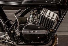 the yamaha motorcycle engine is shown in this image