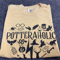 Harry Potter Potteraholic Comfort Colors T-Shirt New Without Tags- It Was Gifted To Me And Did Not Fit Size Large Family Harry Potter Shirts, Harry Potter Signs, Harry Potter Tee, Universal Shirts, Harry Potter Shirts, Comfort Colors Tshirt, Yellow Black, Tshirt Colors, Black N Yellow