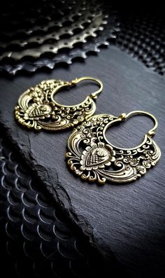 Brass Art Deco Inspired Design Earrings Light Weight ⚠️SELL AS A PAIR ONLY⚠️ Artistic Dangle Jewelry For Festivals, Artistic Metal Jewelry For Festivals, Ornate Brass Hoop Earrings, Bohemian Bronze Metal Earrings, Artistic Gold Jewelry For Festivals, Bohemian Metal Plug Earrings For Pierced Ears, Vintage Pierced Jewelry For Festivals, Bohemian Antique Gold Drop Earrings, Ornate Hoop Earrings For Festivals