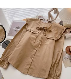 Style: commuting Size: one size Color: white, Khaki Korean Blouse, Womens Denim Dress, Kids Designer Dresses, Blouse Models, Early Spring Outfits, Cute Blouses, Refashion Clothes, Collar Designs, Petite Outfits