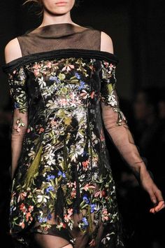 Chic Chic, Best Friend Outfits, Couture Details, Turkish Fashion, Floral Fashion, Embroidery Fashion, Fall 2014, Fashion Shows