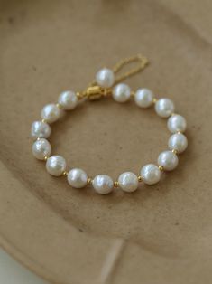 Metal: 18k Recycled Gold Plated On Brass Gemstone: Baroque Pearls Chain Length: 17-19cm Weight: 16.5g