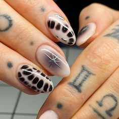 Metallic Design Nails, Black Dress Nail Ideas, Short Manicure Designs, Cool Nail Inspo 2024, Short Nail Designs Square, Monochrome Nail Art, Mix And Match Nails, Nail Ideas Short, Monochromatic Nails