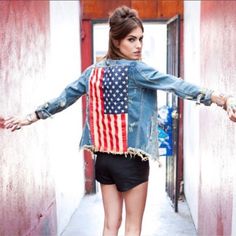 Unif *Never Worn* American Flag Studded Frayed Denim Jacket Spiked, Shredded Denim And Flag-Print Jacket Size: Small Americana Style Long Sleeve Outerwear For Fall, Americana Style Long Sleeve Fall Outerwear, Fall Americana Denim Jacket, Fall Americana Style Denim Jacket, Frayed Denim Jacket, Frayed Denim, American Beauty, Print Jacket, Usa Flag