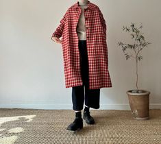 https://instagram.com/lin_atelier?igshid=YmMyMTA2M2Y= Simple Wardrobe, Winter Fit, Casual Day Outfits, Closet Makeover, Sewing Design, Fashion Books, Spring Summer Outfits, Well Dressed, Get Dressed