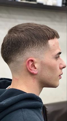 V Fade Haircut Men Short, Buzz Mid Fade, Buzz Drop Fade, Short Drop Fade Haircut, France Crop Haircut, Buzzcut Mid Fade, Short Hair Low Fade, Crop Cut Men, Drop Fade Buzzcut