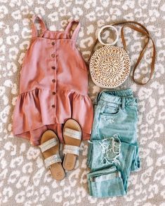 Posts from twentiesgirlstyle | LIKEtoKNOW.it Trendy Comfy Outfits Summer, Comfy Outfits Summer, Cute Spring Outfits For Women, Trendy Comfy Outfits, Outfits For Women Over 50, Summer Fashions, Summer Outfit Ideas, Cute Spring Outfits, Bohol