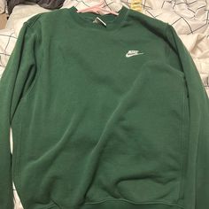 Worn Once Brand New Dark Green Vintage Sweaters Nike, Nike Vintage Crewnecks, Nike Casual Spring Sweater, Green Nike Sweatshirt For Fall, Nike Green Sweatshirt For Fall, Nike Green Crew Neck Sweatshirt, Dark Green Sweater Outfit, Green Sweater Outfit, Normcore Outfits