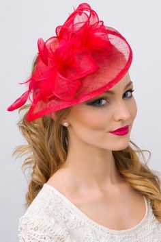 Browse our beautiful fascinator hats selection for a regal, elegant touch. High tea, bridal shower, wedding or derby, we got your head covered in elegance! Art Hats, Grey Fascinator, Purple Fascinator, Trendy Hats, Red Fascinator, Happy Hat, Funky Hats, Derby Outfits, Timeless Glamour