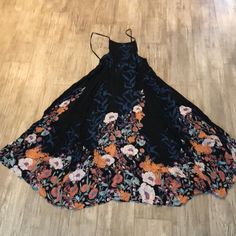 Free People Black Floral Sundress Adjust Tie (Sm) 48in From Neck To Hem, Backless, Cover-Up, Essential Travel Item, Beautiful Feminine Print And Style. Excellent Condition- New- W/Tag. Buy With Confidence, Maintained In Pet-Free & Sanitary Space. Black Rayon Maxi Dress For Summer, Spring Black Printed Maxi Dress, Black Rayon Maxi Dress For Spring, Bohemian Black Maxi Dress With Floral Print, Black Printed Sundress, Black Rayon Dresses, Black Floral Print Maxi Dress, Black Floral Print Dress For Vacation, Black Rayon Dresses For Spring