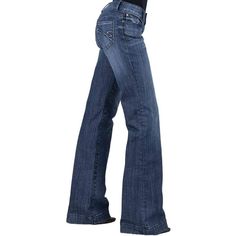 Style #11-054-0214-0807 rafted from ultra-soft denim, these dark wash jeans are cut in a classic low-rise, relaxed-at-the-thigh fit that gently flares out into a crop leg — perfect for dressing up with boots or down with sneakers. Dark Wash Trouser Leg Low Rise Relaxed Fit Five Pocket Styling "S" Pocket Emboidery Soft Style Aesthetic, Girly Fits, Cute Jeans, Dark Jeans, Country Outfits, Dark Wash Jeans, Wash Jeans, New Wardrobe, Dream Clothes