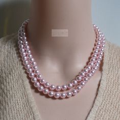 Material: 316L Stainless Steel lobster Making Technics: Full Handmade necklace length:16-25inch shell pearl size:6mm 8mm 10mm double rows 8 mm pink shell pearl necklace,party jewelry, wedding necklace,statement necklace,women necklace,pink Beaded Necklaces for Women String: ready made color: pink length:choose if you need other length/ size / color, all could contact me please! Turquoise Statement Jewelry, Indian Brides Jewelry, Brides Jewelry, Chunky Turquoise Necklace, Statement Necklace Wedding, Jade Bead Necklace, Pink Pearl Necklace, Real Pearl Necklace, Indian Brides