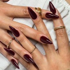 SPECIFICATIONS Brand Name: LianfudaiNumber of Pieces: COMBOSize: XLSize: noneApplication: FingerNail Length: as shownNail Width: as shownMaterial: Acrylic Stilleto Nails Designs, Fake Nail Tips, Glitter Gradient, Long Stiletto, Fake Nails With Glue, Burgundy Nails, Fake Nail, Fire Nails