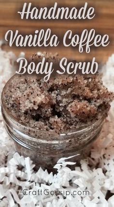 Coffee Salt Scrub Diy, Coffee Bath Salts, Pregnant Spa Day, Coffee Bath Soak, Diy Body And Face Scrub, Diy Coffee Body Scrub Recipe, Coffee Salt Scrub, Coffee Lip Scrub Diy, How To Make Coffee Body Scrub