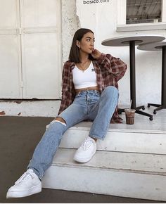 40s Mode, Edgy Fashion Outfits, Doc Martens Outfit, 90's Fashion, Trendy Fall Outfits, Trendy Fashion Outfits, Trik Fotografi, Streetwear Fashion Women, Mode Inspo