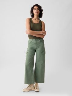 High Rise Stride Wide-Leg Cargo Ankle Jeans Sage Green Pants Outfits, Sage Green Pants, Chic Romper, Jeans Look, Stylish Summer Outfits, Ankle Length Jeans, Green Pants, Cargo Jeans, Pocket Jeans