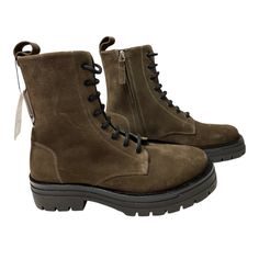 New With Tags! Retail Price: $149.00 Zara Brown Suede Leather Combat Boots Size: Us 8 Uk 7 Eur 41 Heel Height: 2" Style: 2017/021/802 Leather Combat Boots, Zara Man, Zara Shoes, Brown Suede, Suede Leather, Boots Men, Combat Boots, Shoes Mens, Heel Height