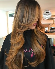 Caramel Brown Layered Haircut For Long Hair Balayage Long Hair, Long Brown Hair, Long Layered Hair, Haircuts For Long Hair, Long Hair Girl, Long Hair Cuts