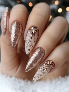 New Years Nail Designs, Elegant Nail, Elegant Nail Designs, Classy Christmas, New Year's Nails, Nails Ideas