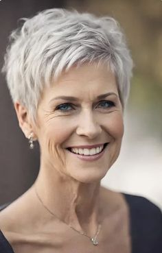 Short Hairstyle Women Grey Curly, Kratke Frizure, Short Haircut Over 60 Grey Hair, Short Wavy Hairstyles For Women Over 60 Grey Hair, Short Curly White Hair Over 50, Short Grey Wigs For White Women, Short Stacked Hair, Edgy Short Haircuts, Chic Short Haircuts